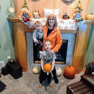 Meet your Posher, Pam